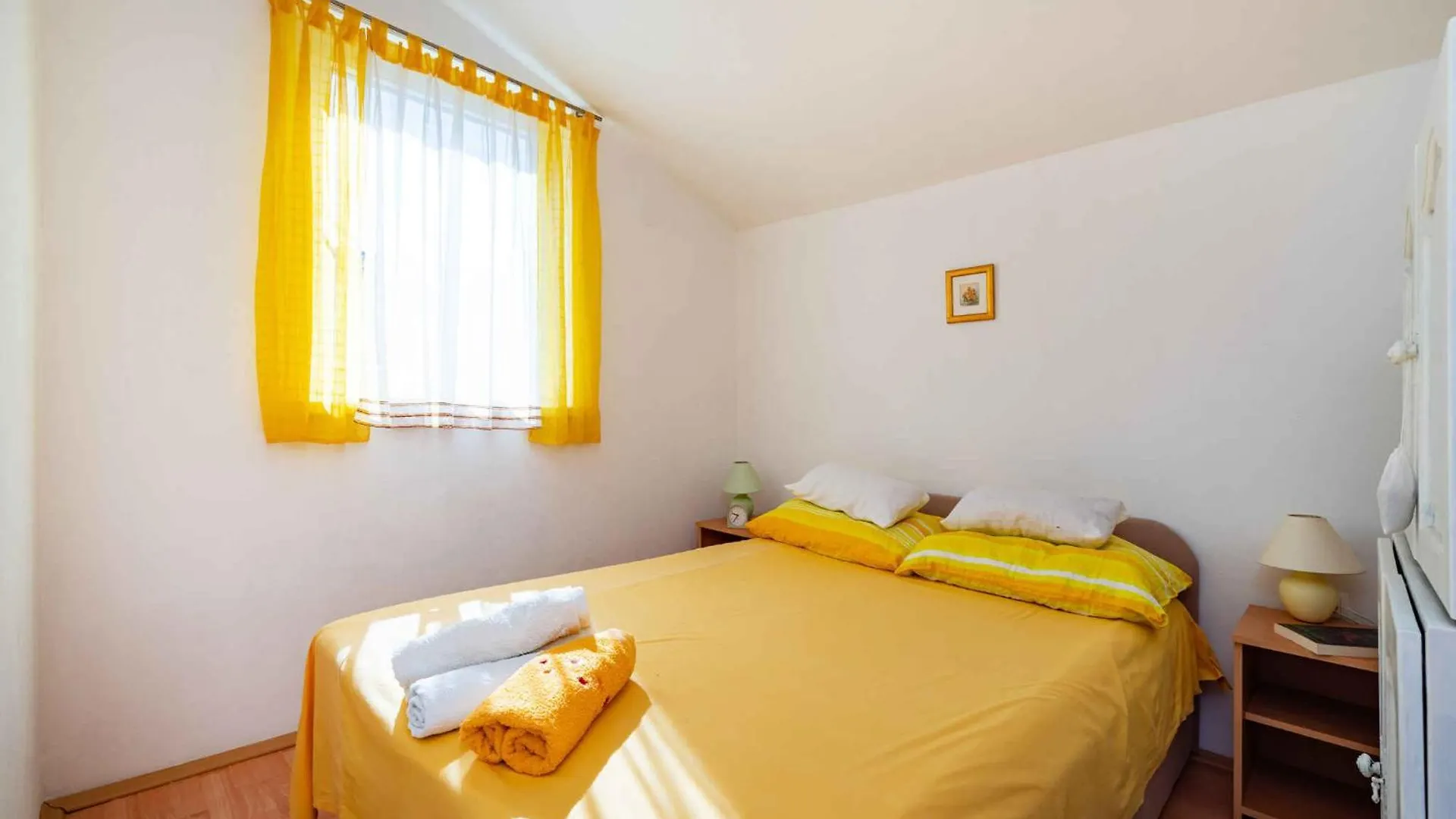 Holiday Home In Rovanjska - Paklenica Riviera 50353